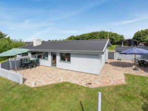 Holiday Home Elise - 800m from the sea by Interhome